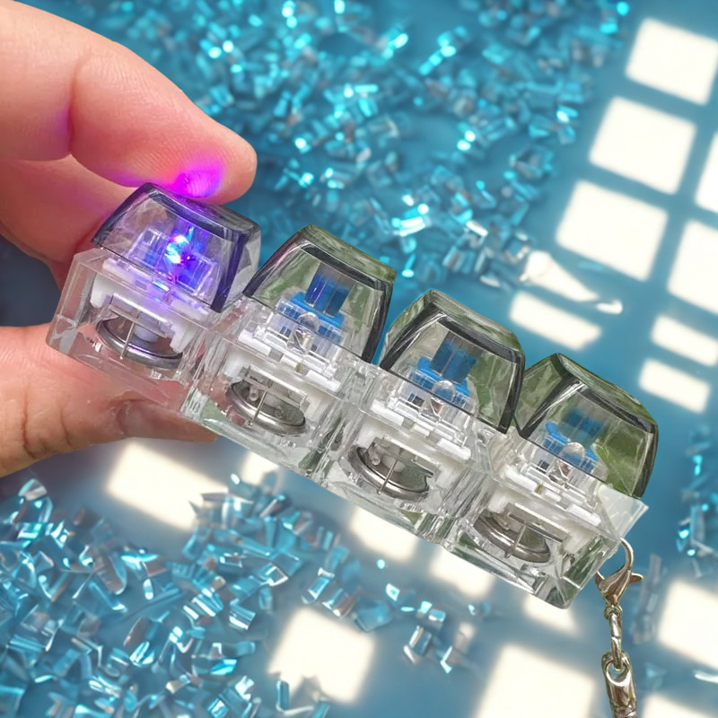 LED Tastatur Fidget Schlüsselanhänger – Crystal Clicker